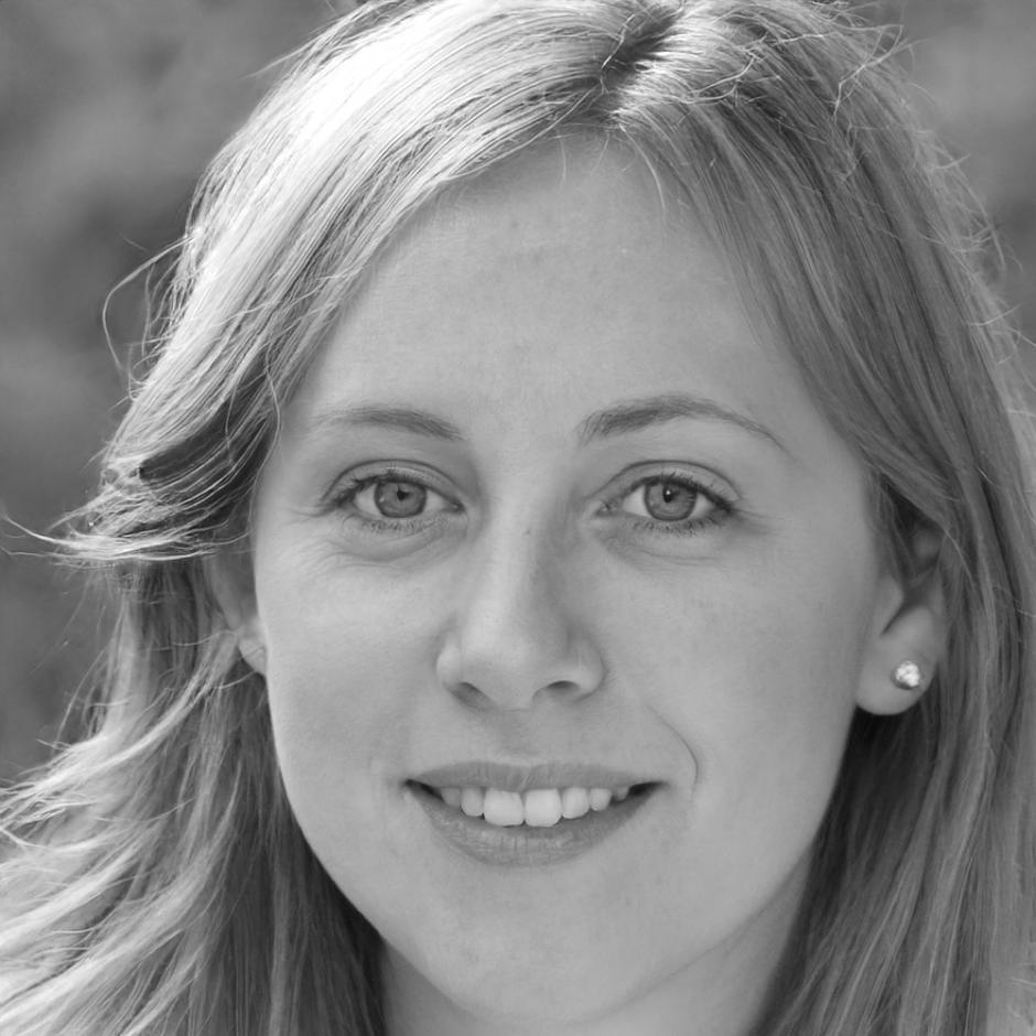 Nicha Somboon, Senior Testing Process Consultant at Flashuplight